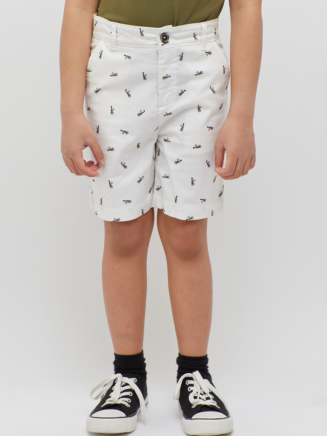 

One Friday Boys Conversational Printed Mid-Rise Cotton Shorts, Off white