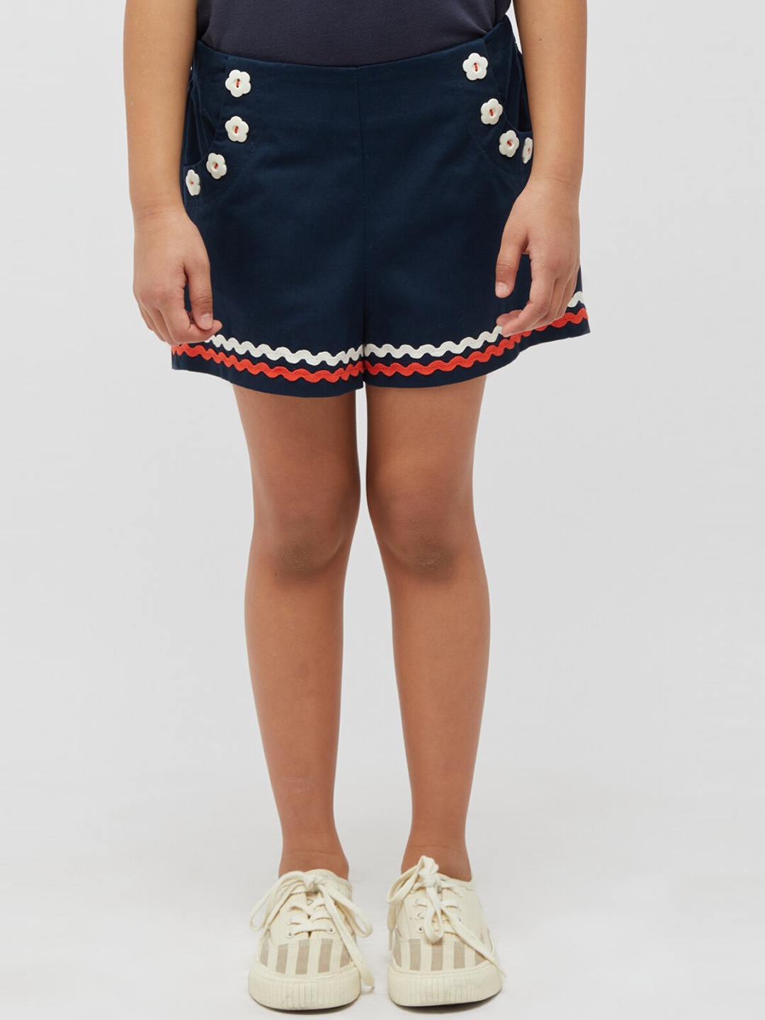 

One Friday Girls Floral Printed Mid Rise Pure Cotton Shorts, Navy blue