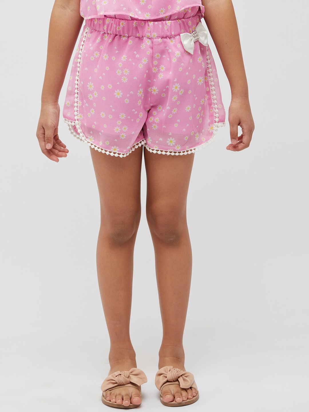 

One Friday Girls Floral Printed Shorts With Bow, Pink