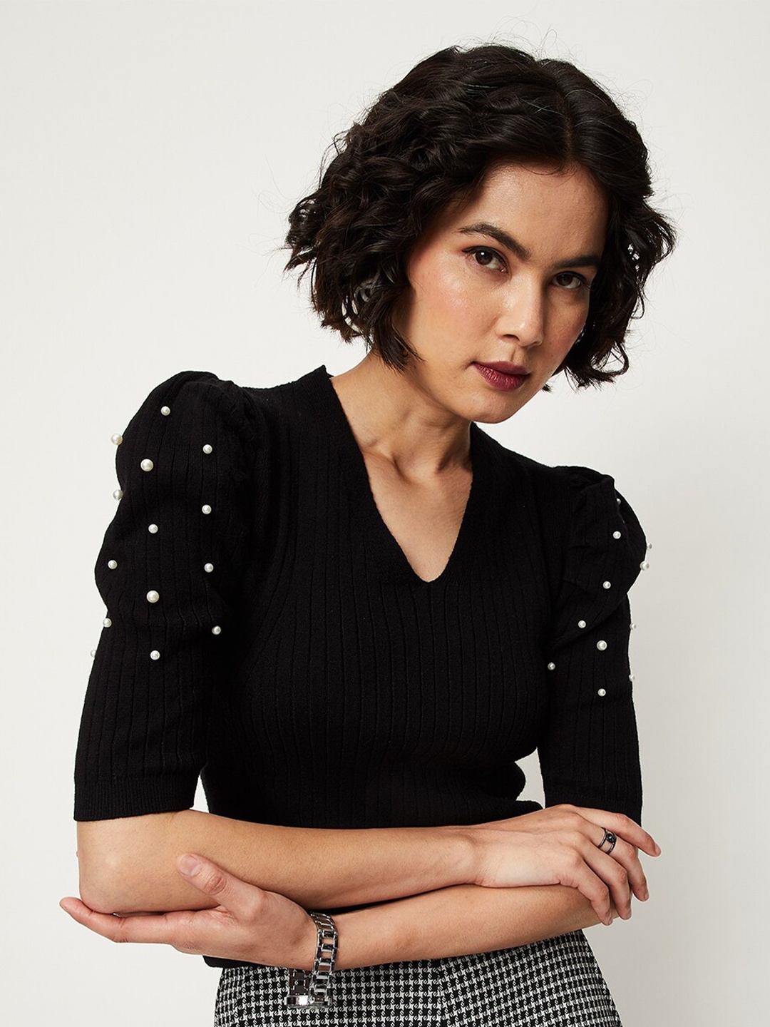 

max Embellished V-Neck Ribbed Top, Black