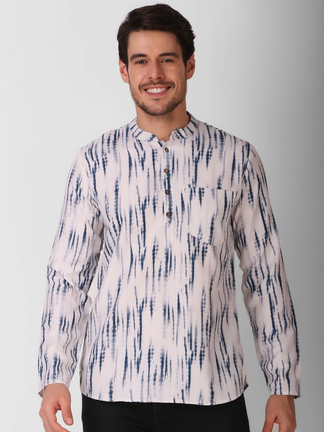 

Cult Indie Mandarin Collar Abstract Dyed Straight Kurta, Navy blue