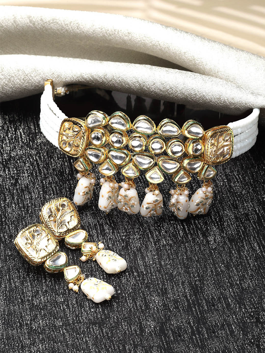 

KARATCART Gold-Plated Kundan-Studded Jewellery Set