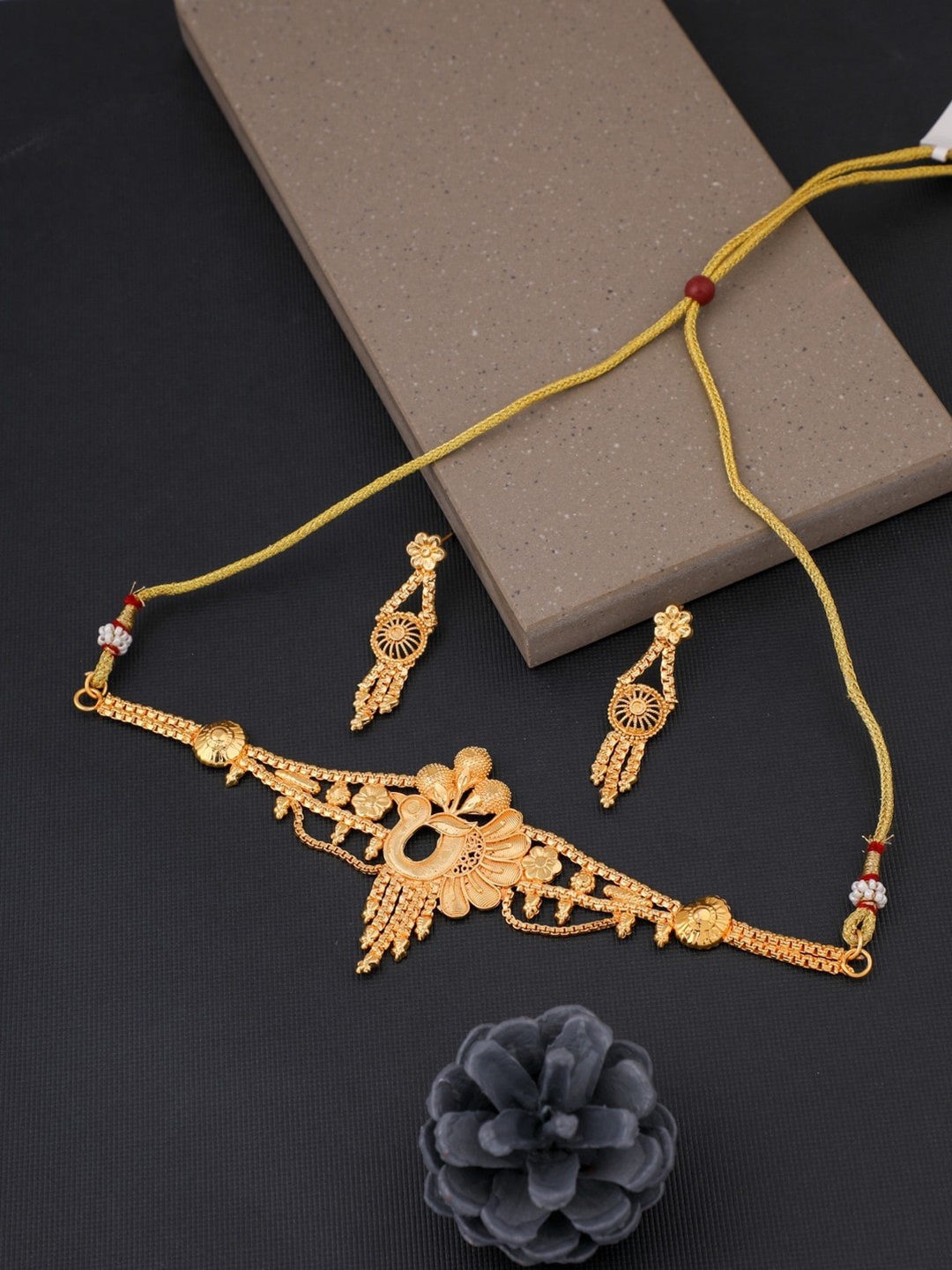 

Vita Bella Gold-Plated Necklace & Earrings