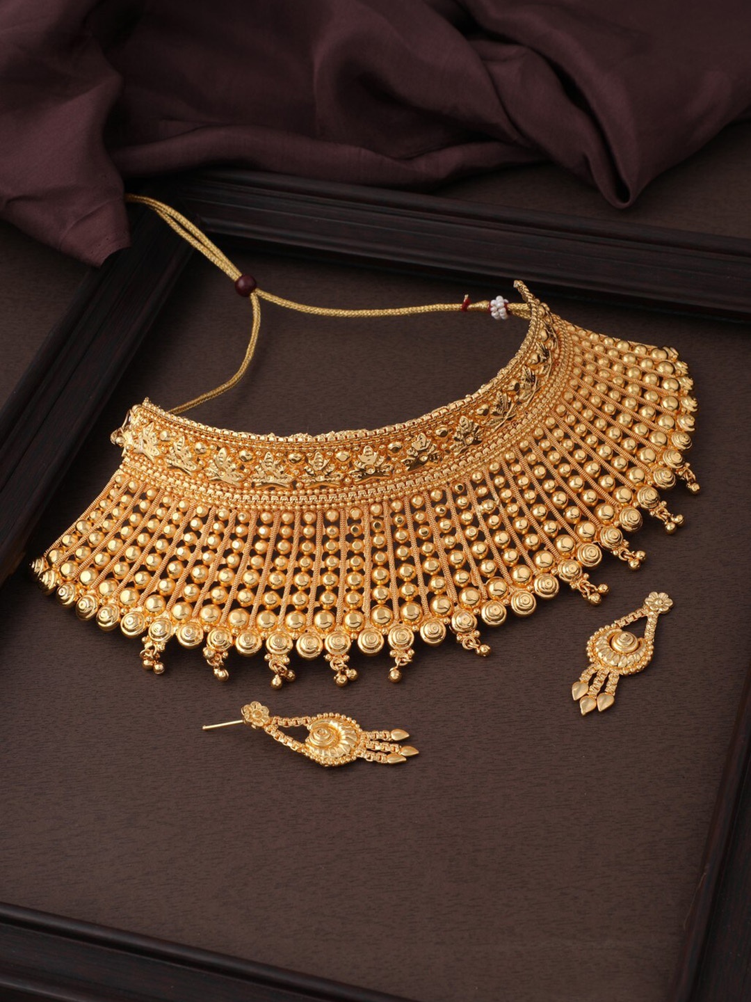 

Vita Bella Gold-Plated Necklace & Earrings
