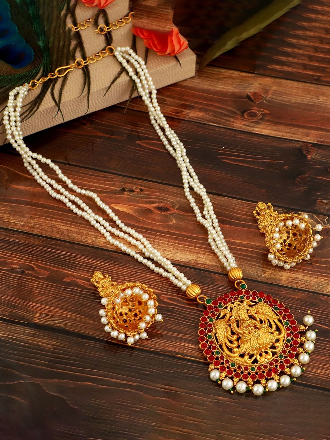 

MANSIYAORANGE Gold-Plated Stone-Studded & Beaded Necklace & Earrings