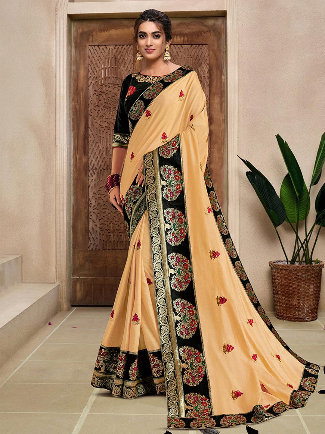 

ODETTE Ethnic Motif Embroidered Silk Blend Saree, Yellow