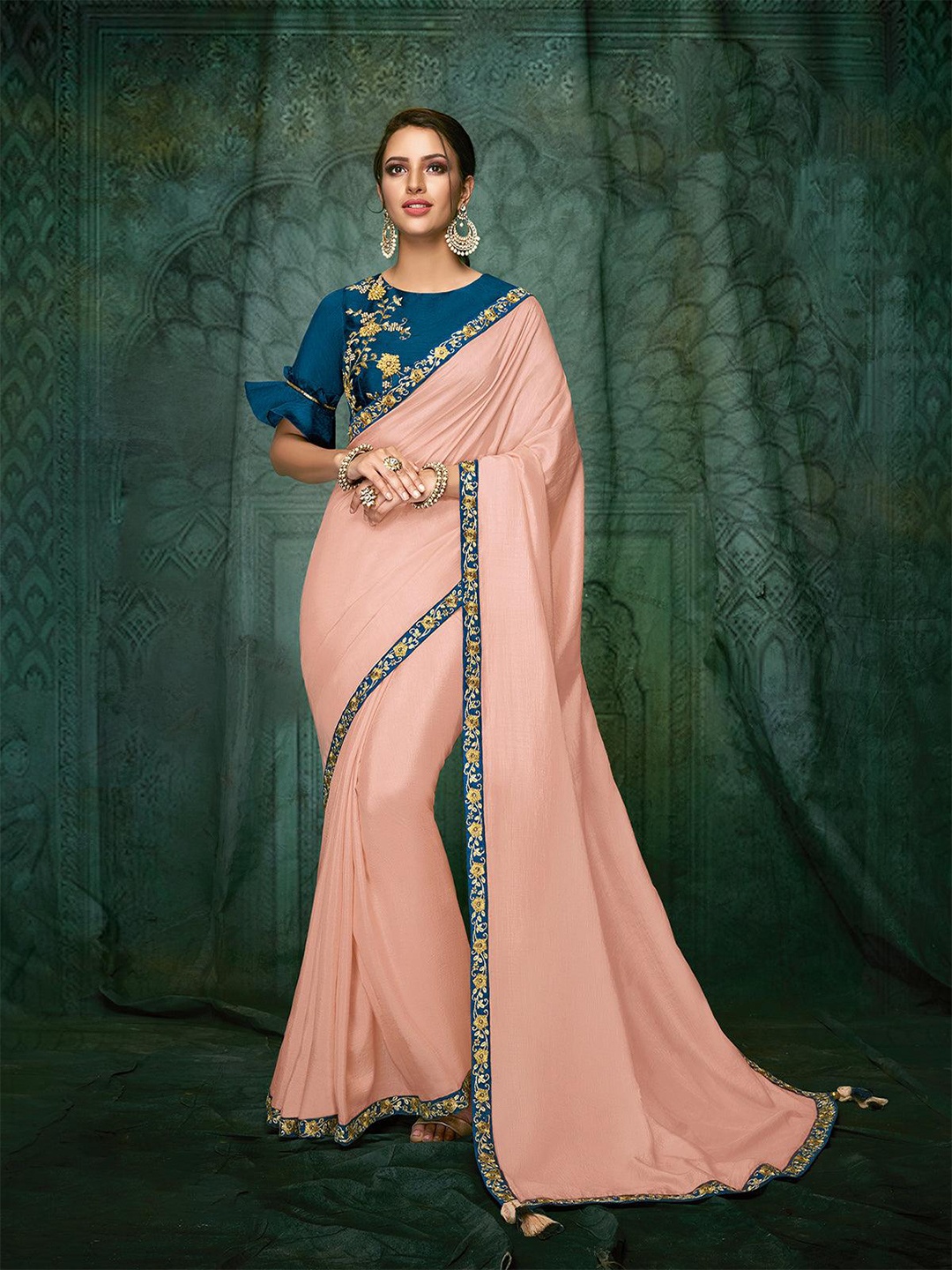 

ODETTE Embroidered Silk Blend Saree, Pink