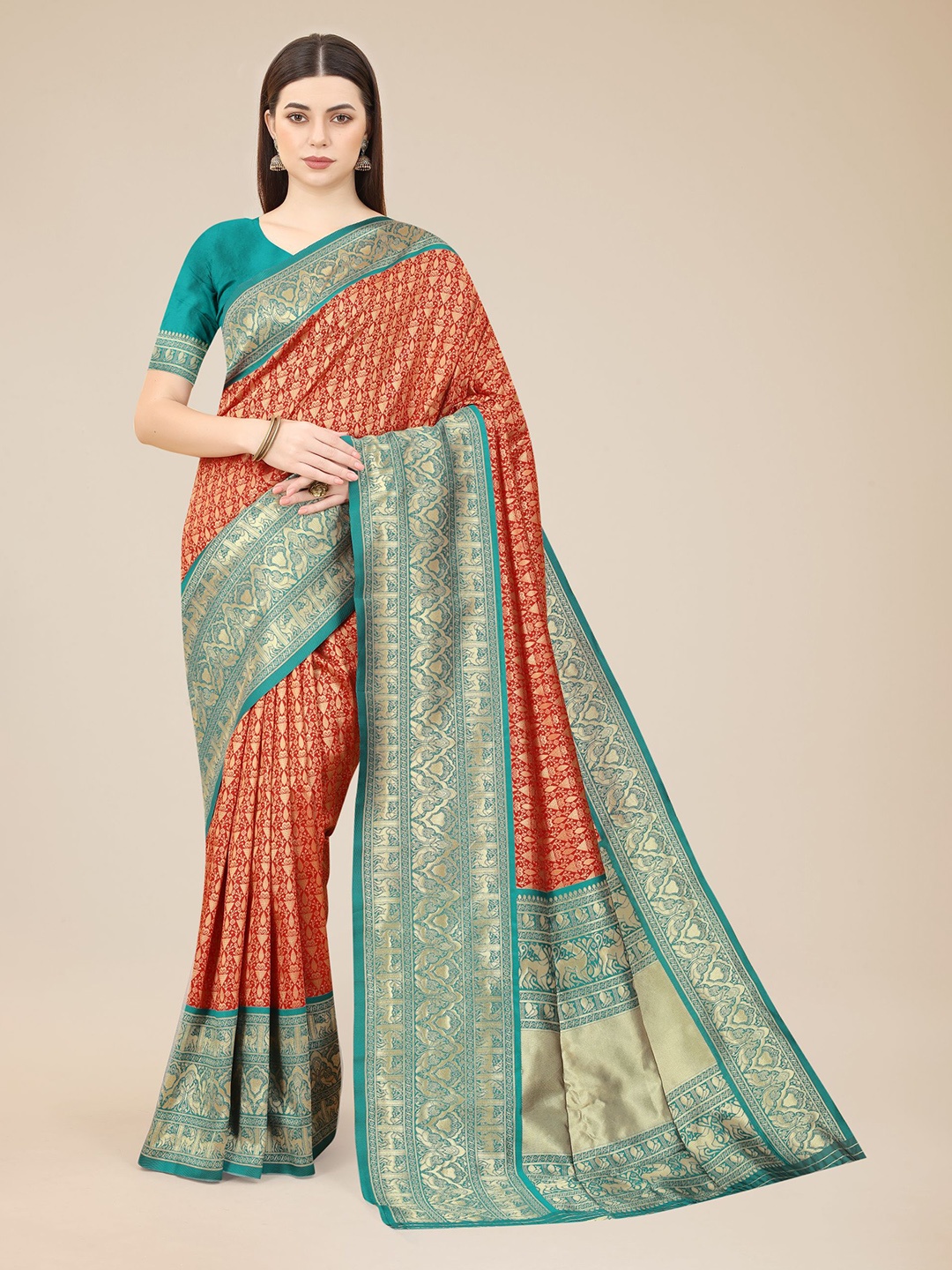 

VAIRAGEE Ethnic Motif Woven Design Zari Saree, Red