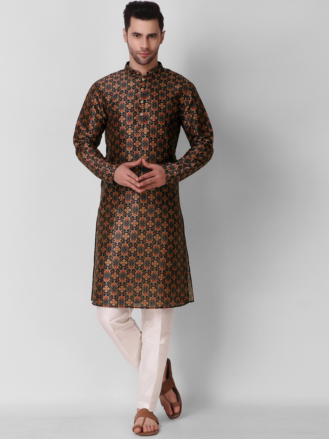 

Cult Indie Ethnic Motifs Printed Mandarin Collar Kurta, Navy blue