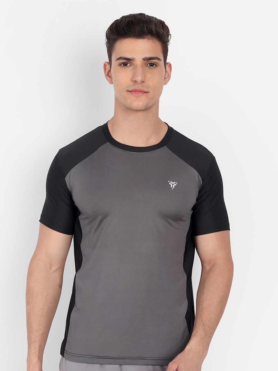 

deb Aerate Pro Sports Slim Fit T-shirt with Ventilated Fabric, Grey