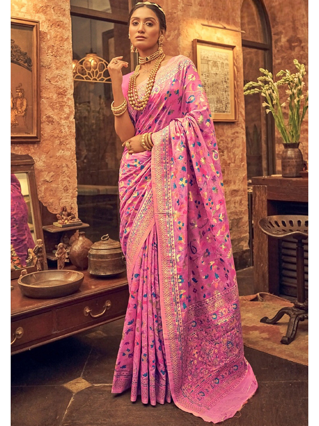 

Mitera Floral Silk Blend Zari Saree With Blouse Piece, Pink