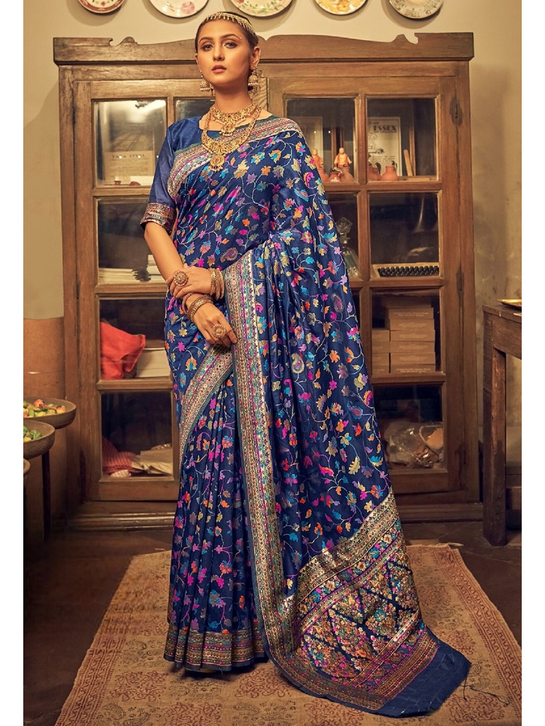 

Mitera Floral Silk Blend Zari Saree With Blouse Piece, Navy blue