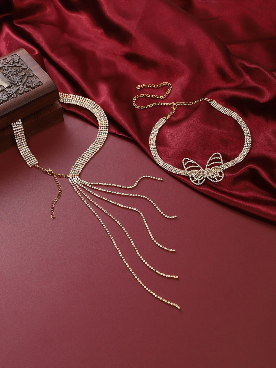 

SOHI Set Of 2 Gold-Plated Necklace