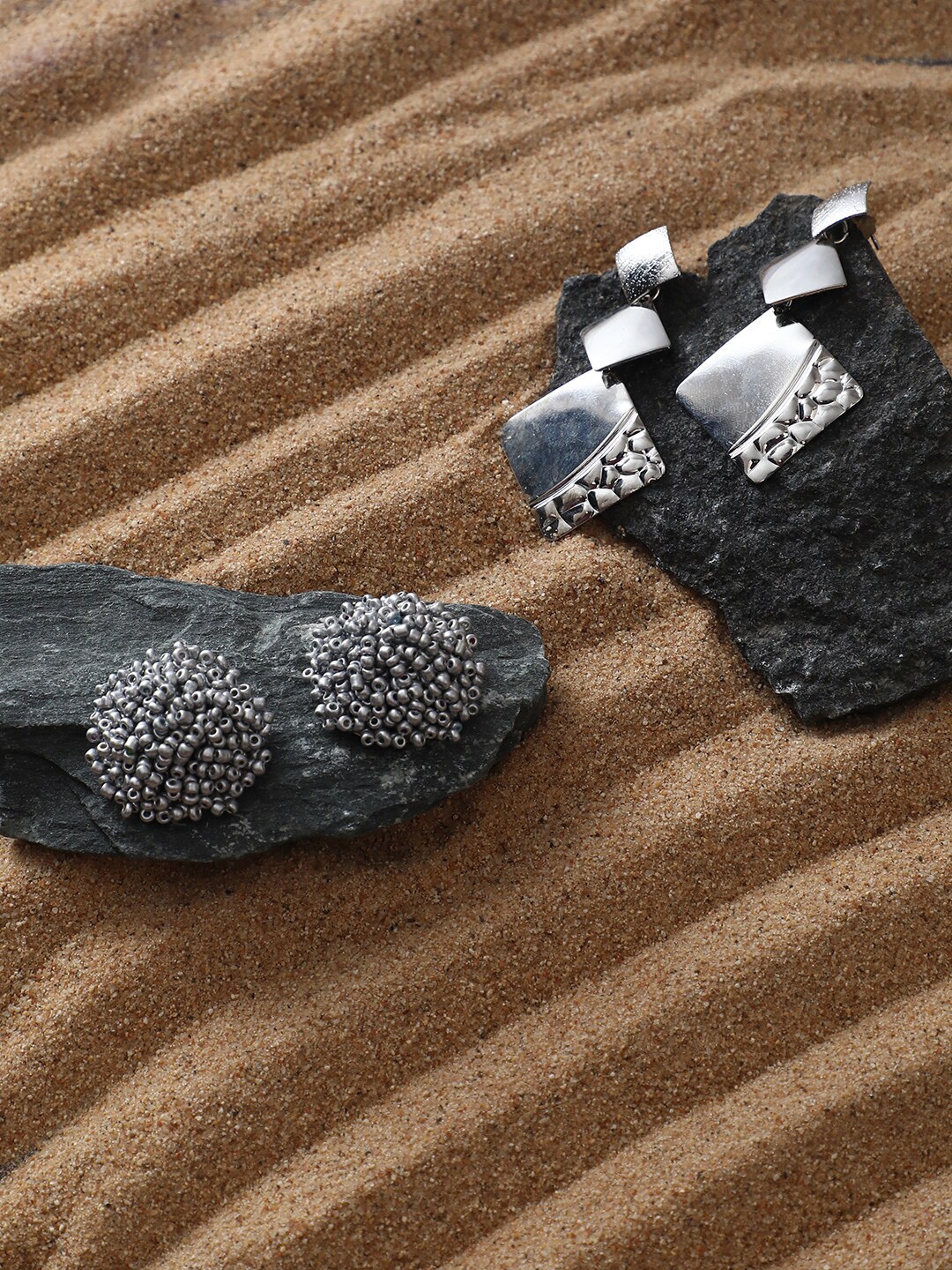 

SOHI Set Of 2 Silver-Plated Contemporary Studs Earrings