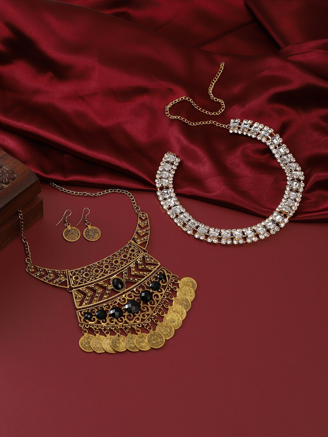 

SOHI Set Of 2 Gold-Plated Necklace