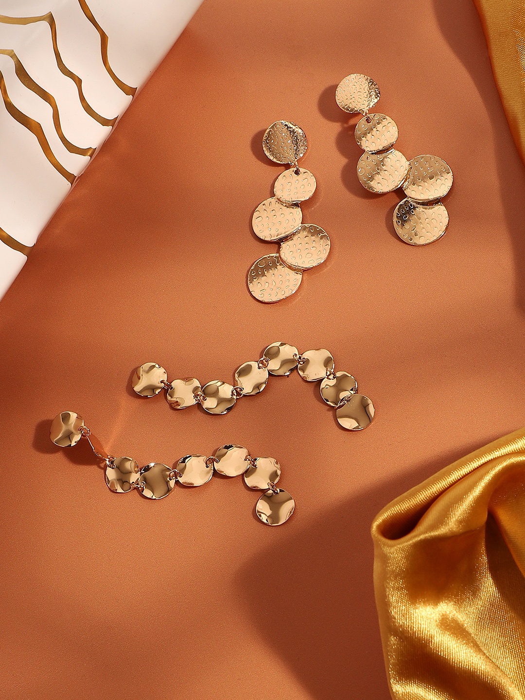 

SOHI Set Of 2 Gold-Plated Contemporary Drop Earrings