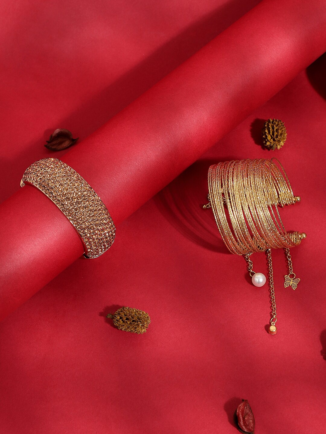 

SOHI Set Of 2 Gold-Plated Cuff Bracelets