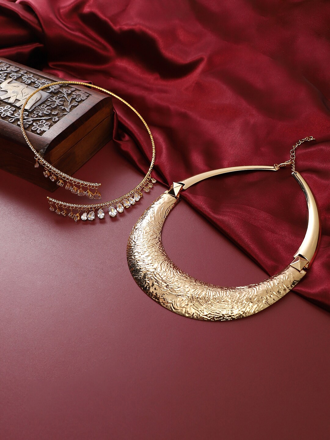 

SOHI Set Of 2 Gold-Plated Necklace