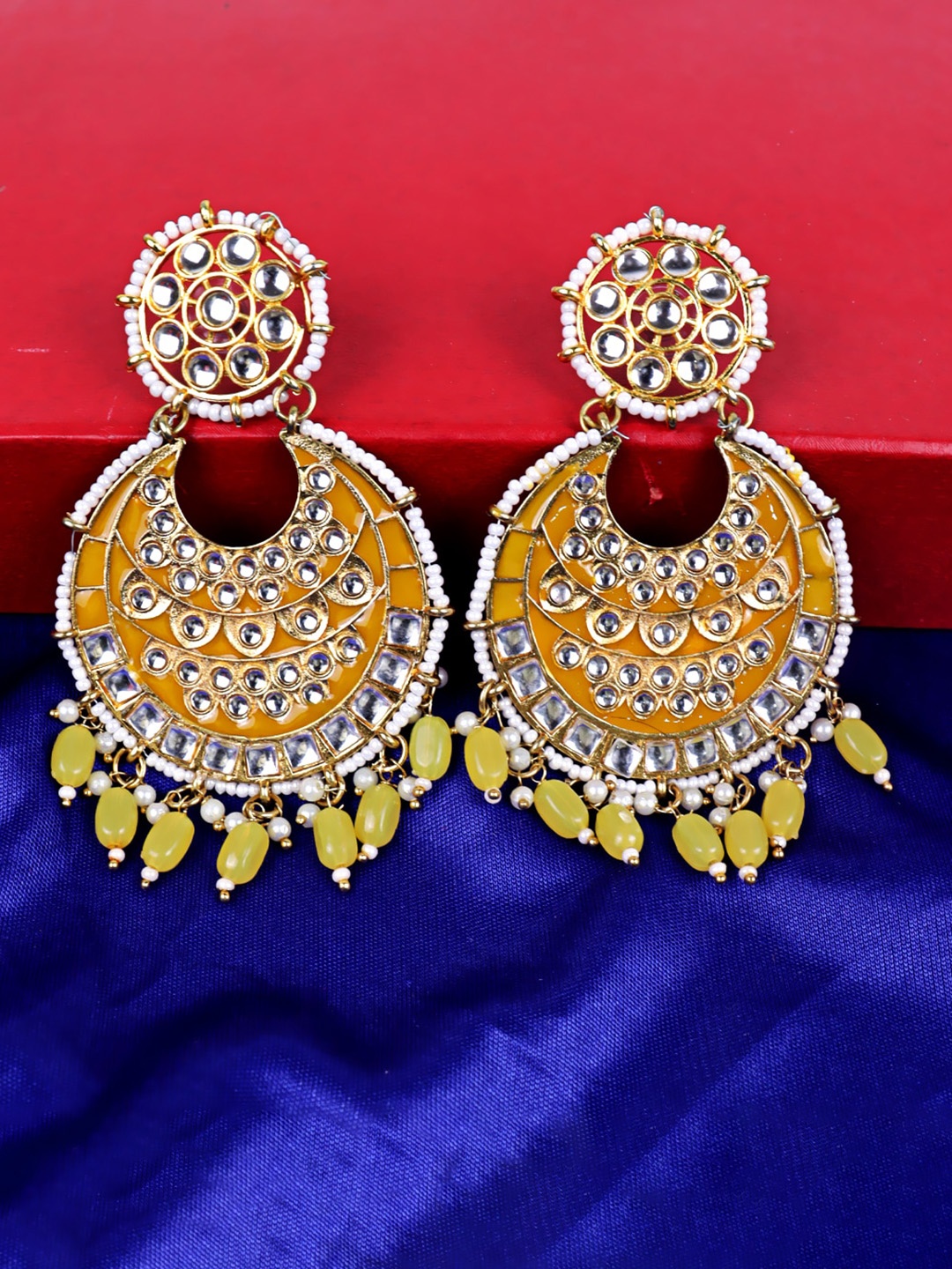 

VAGHBHATT Gold Plated Stone Studded Circular Chandbalis