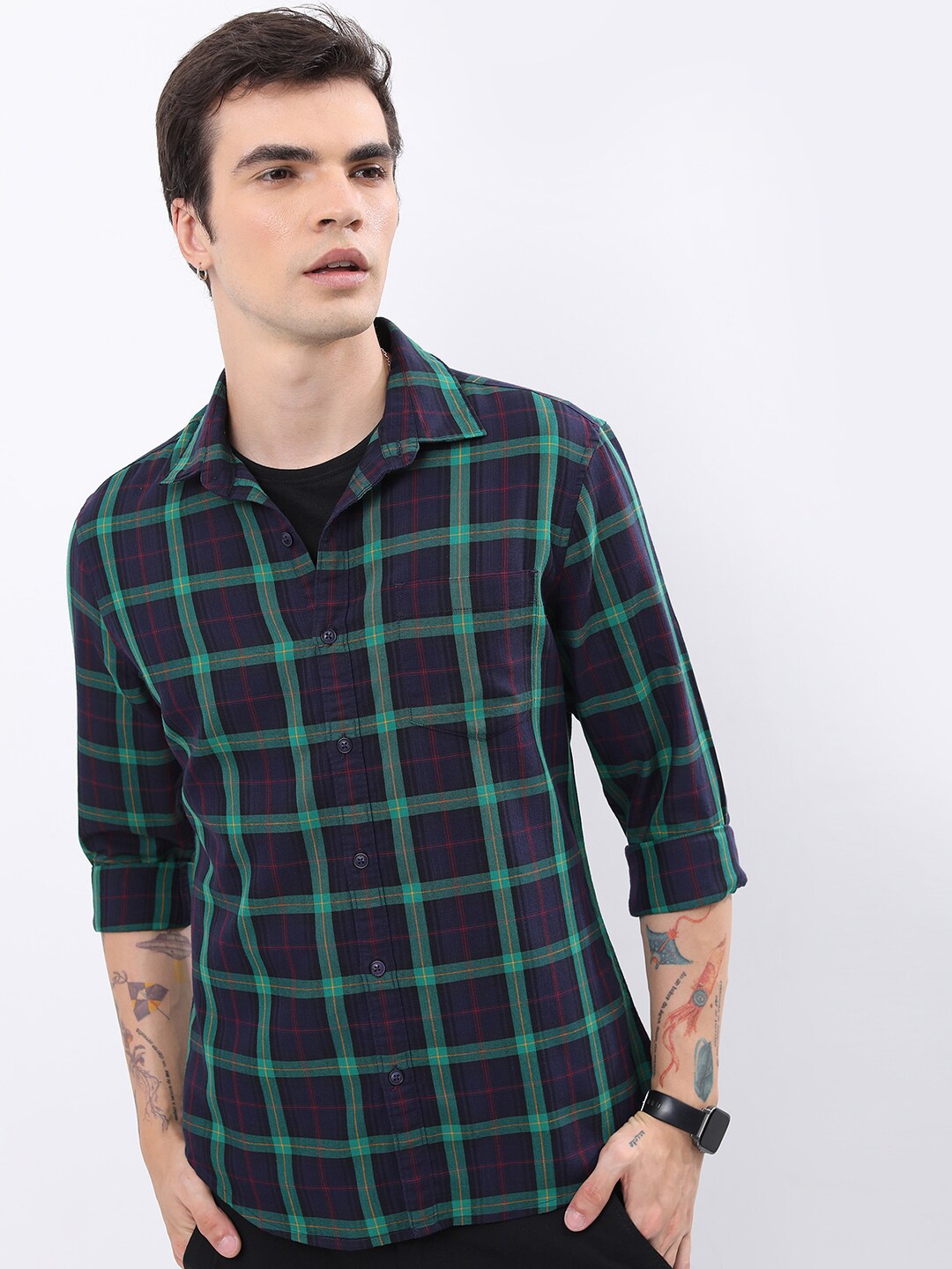 

HIGHLANDER Navy Blue & Green Tartan Checks Slim Fit Casual Shirt