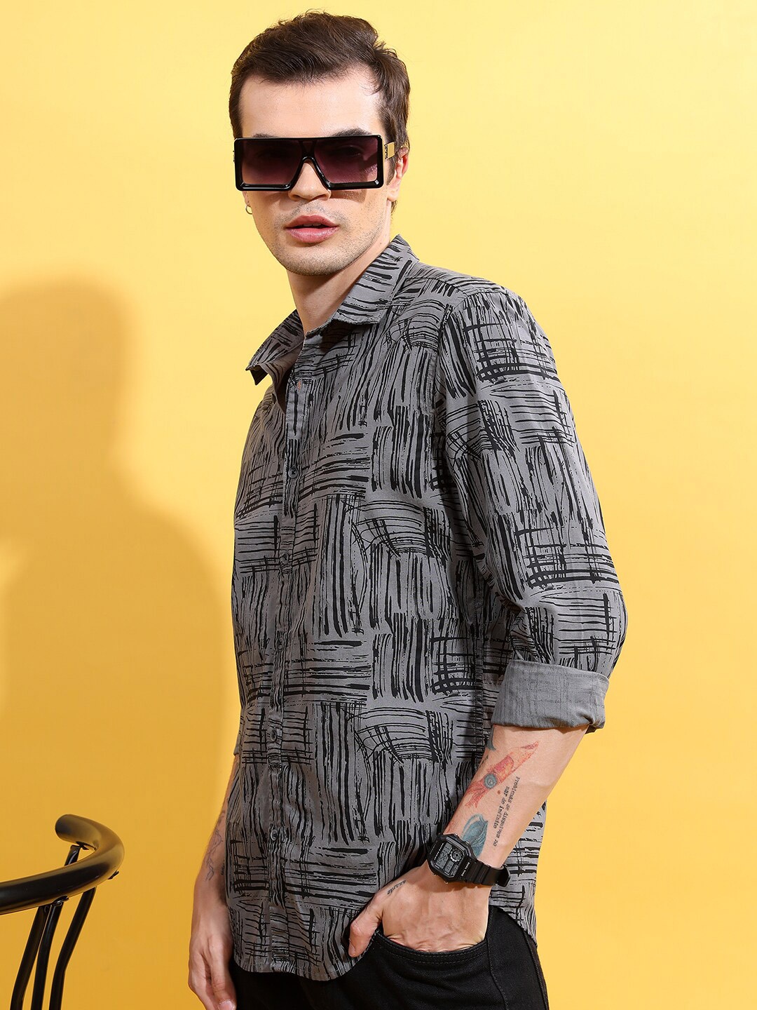 

HIGHLANDER Grey Abstract Printed Slim Fit Cotton Casual Shirt