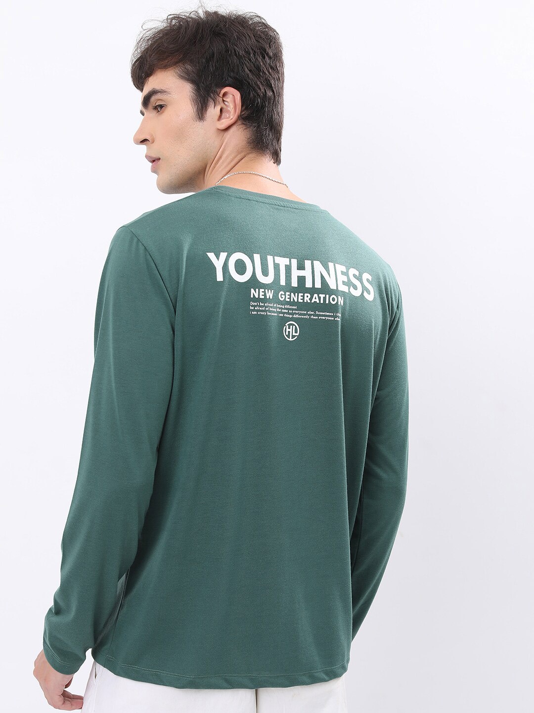 

HIGHLANDER Green & White Typography Printed Relaxed Fit T-shirt