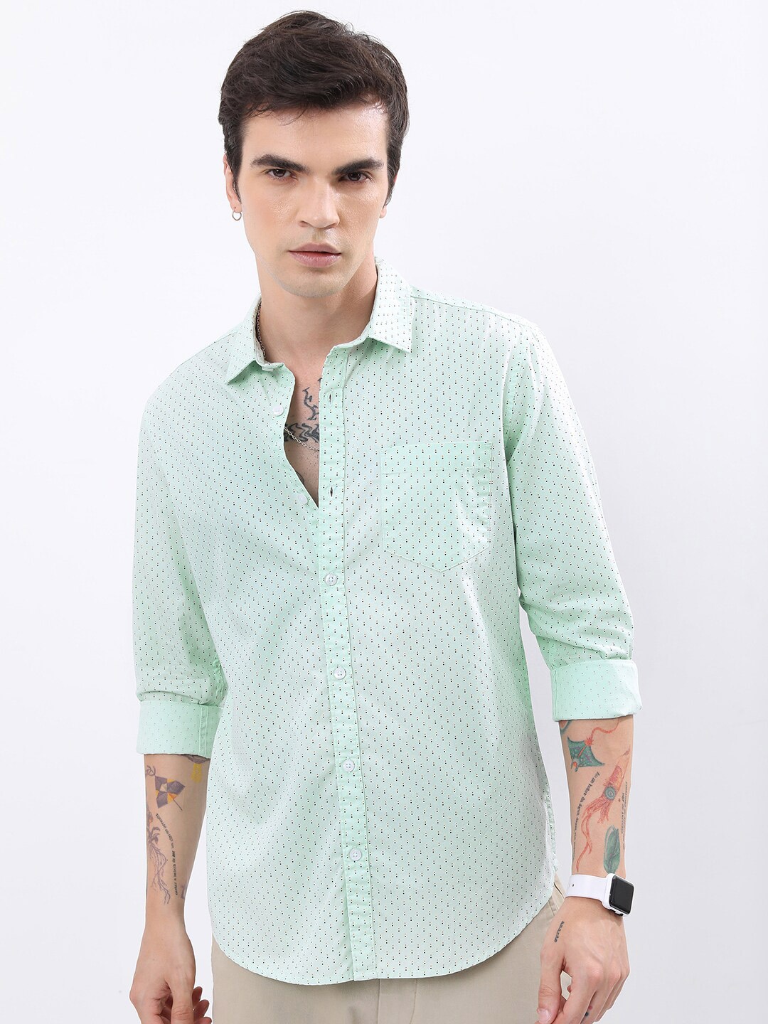 

HIGHLANDER Green Geometric Printed Slim Fit Cotton Casual Shirt