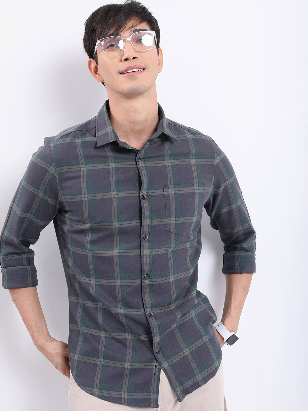 

HIGHLANDER Grey Checked Slim Fit Casual Shirt