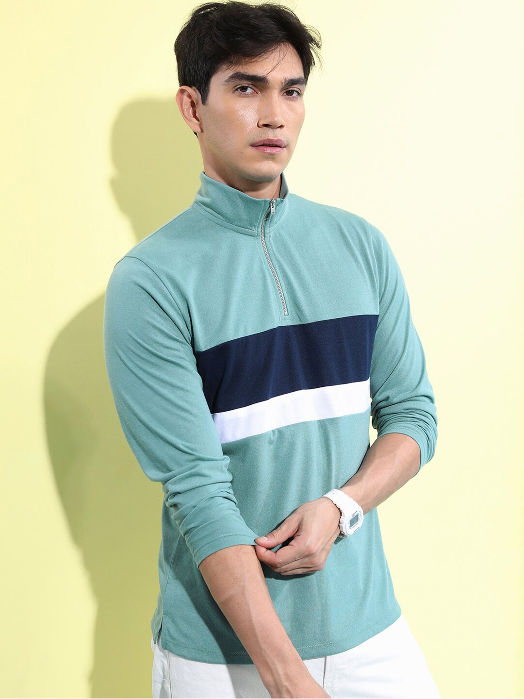 

HIGHLANDER Sea Green & Navy Blue Colourblocked Mock Collar T-shirt