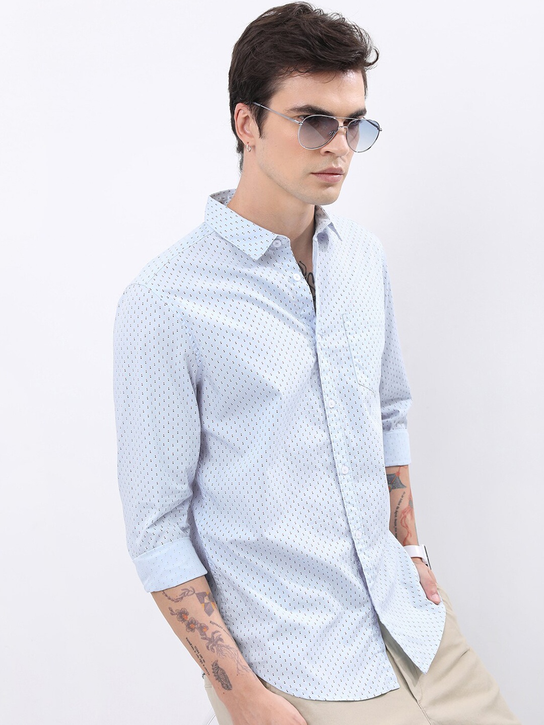 

HIGHLANDER Blue Geometric Printed Slim Fit Cotton Casual Shirt