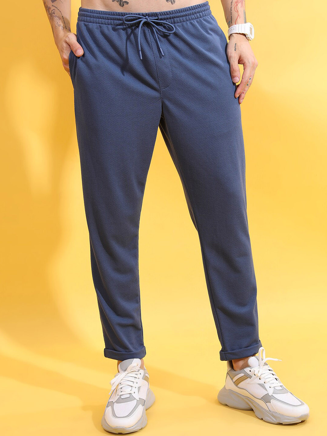 

HIGHLANDER Men Blue Popcorn Structured Slim Fit Trouser