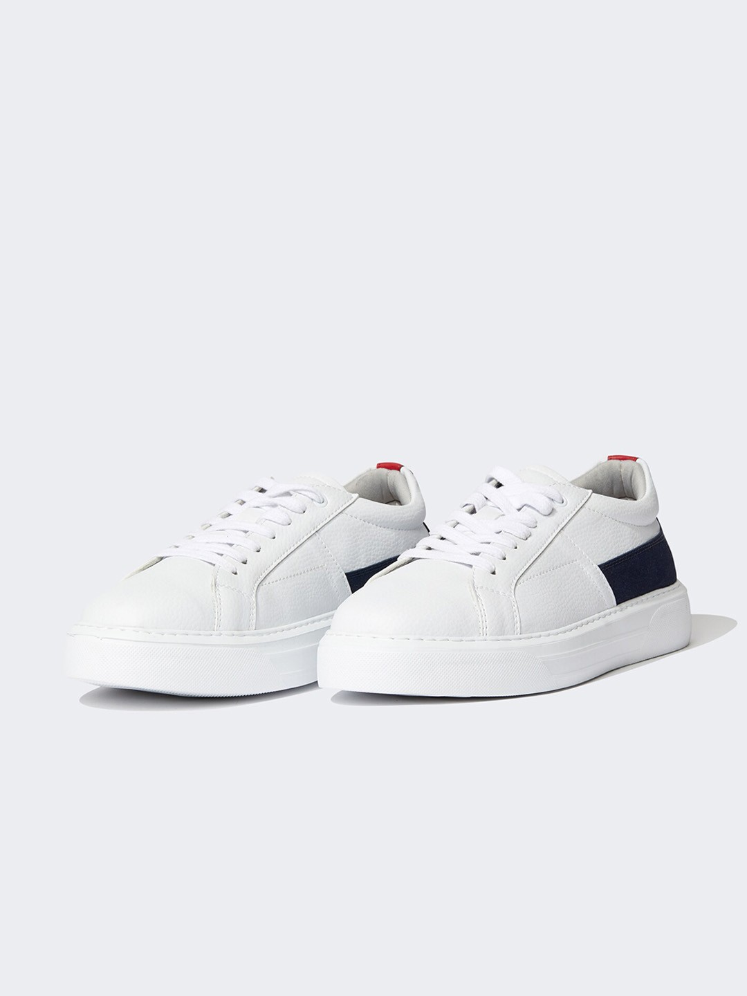 

DeFacto Men Colourblocked PU Sneakers, White