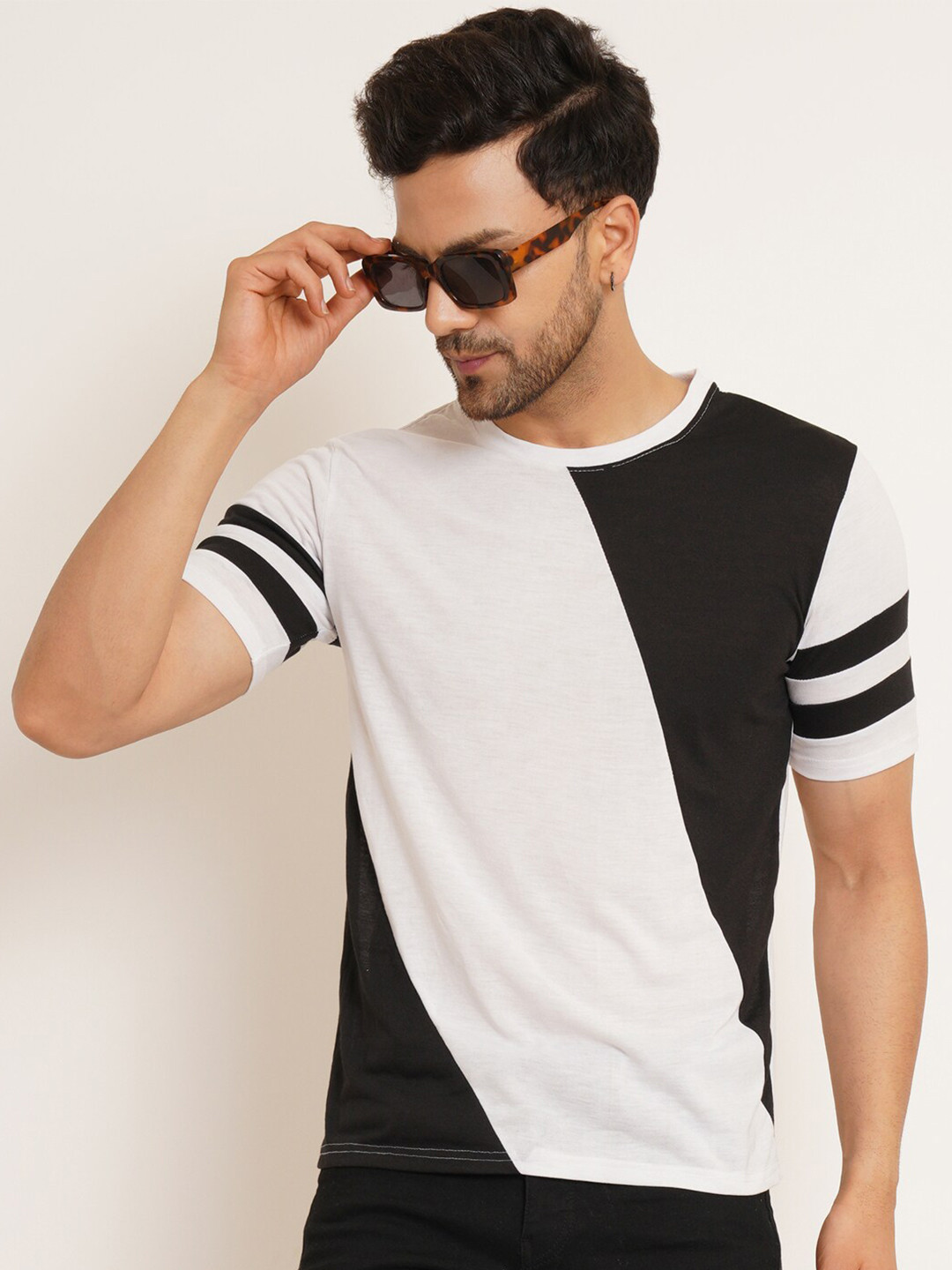

Kushi Flyer Round Neck Colourblocked Cotton T-shirt, White