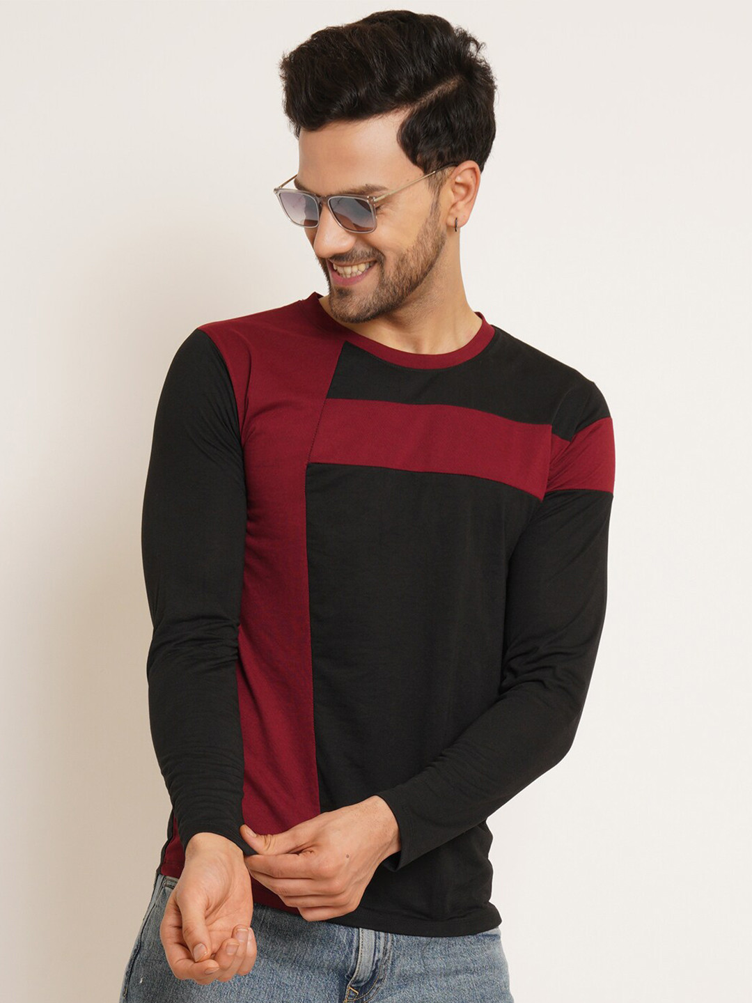 

Kushi Flyer Round Neck Colourblocked Cotton T-shirt, Black