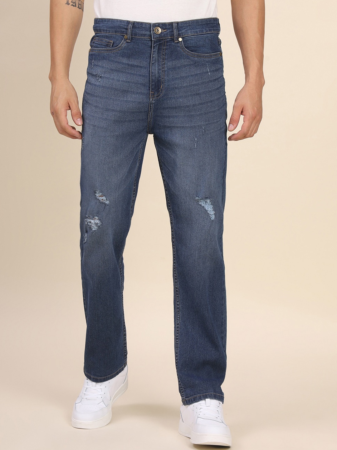 

Dennis Lingo Men Mid-Rise Blue Light Fade Relaxed Fit Stretchable Ripped Jeans