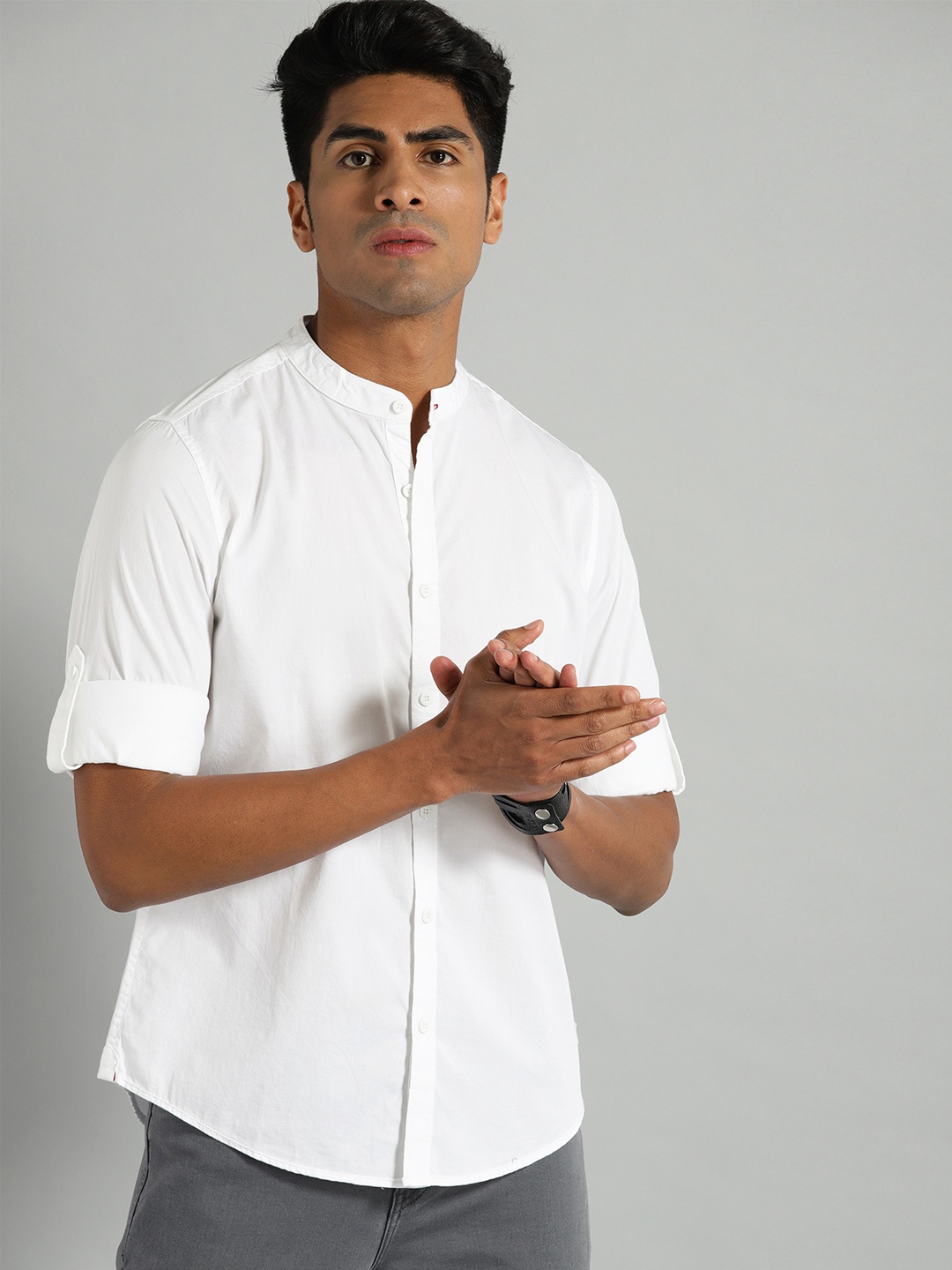 

Roadster Men White Twill Casual Shirt