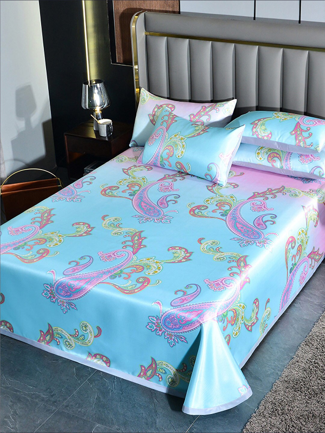 

JC Collection Blue & Pink Ethnic Motifs 150 TC King Bedsheet With 2 Pillow Covers