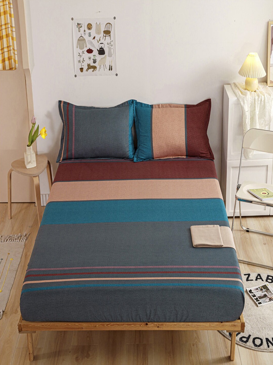 

JC Collection Grey & Peach-Coloured Striped 140 TC Queen Bedsheet With 2 Pillow Covers