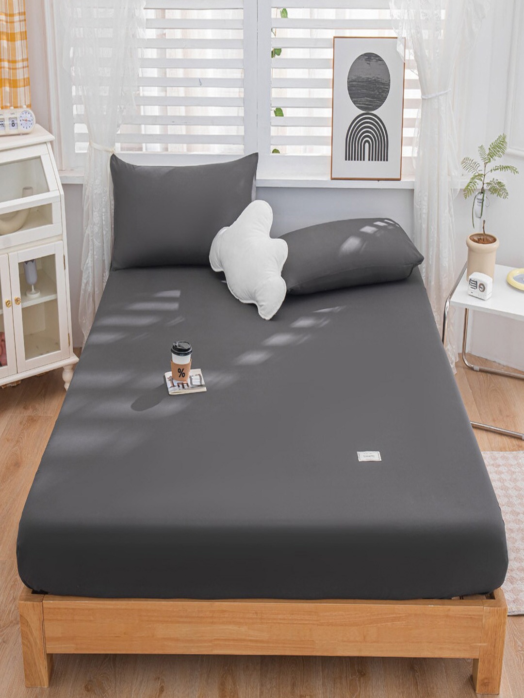 

JC HOME Grey 150 TC King Bedsheet With 2 Pillow Covers