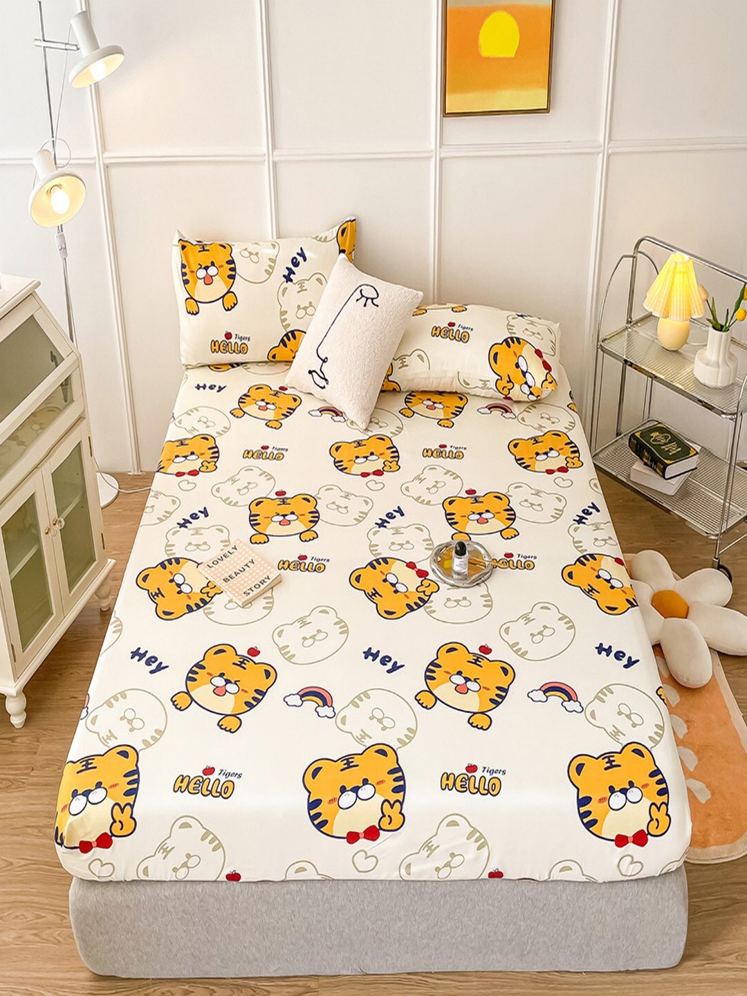 

JC HOME Cream-Coloured & Yellow Printed 150 TC Fitted Single Bedsheet & Pillow Cover