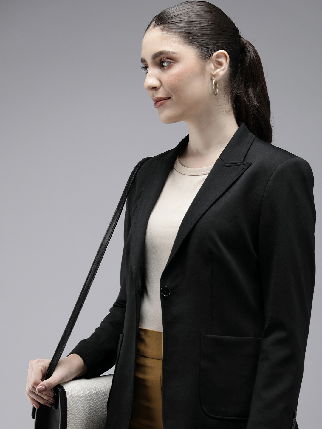 

Van Heusen Woman Solid Single Breasted Formal Blazer, Black