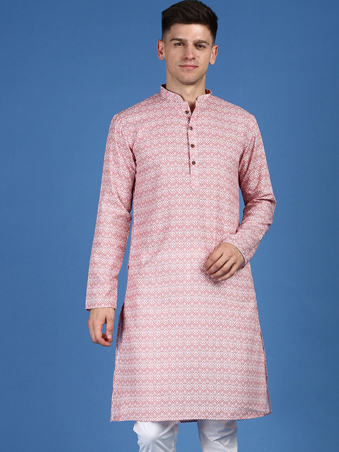 

Sanwara Gajari Ethnic Motif Printed Mandarin Collar Kurta, Pink