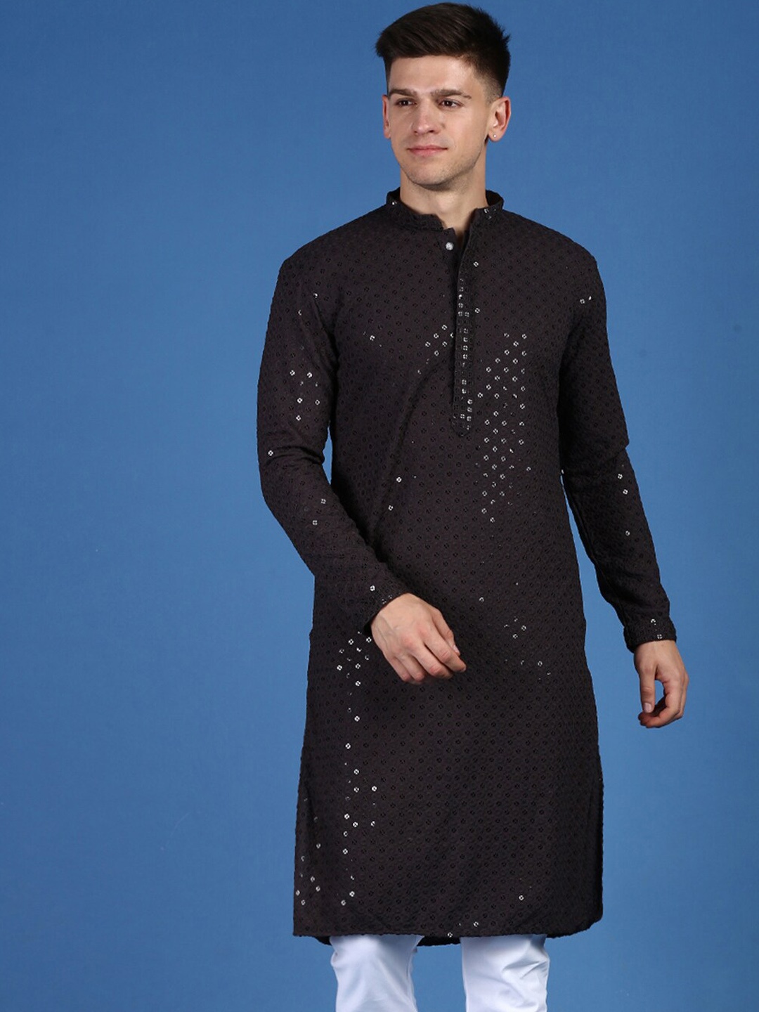 

Sanwara Floral Embroidered Mandarin Collar Chikankari Sequinned Kurta, Charcoal