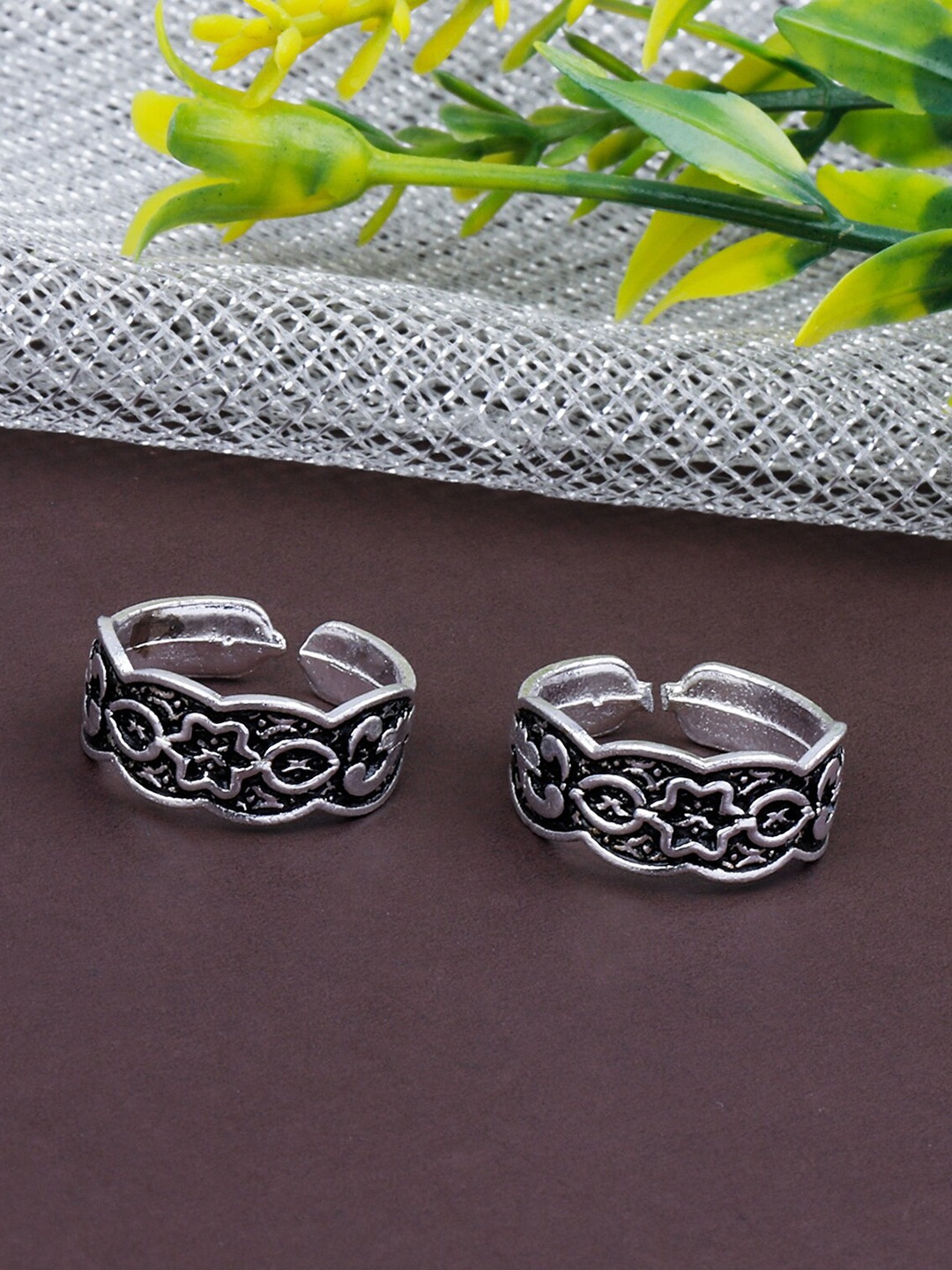 

Silver Shine Set Of 2 Oxidised Silver-Plated Toe Rings