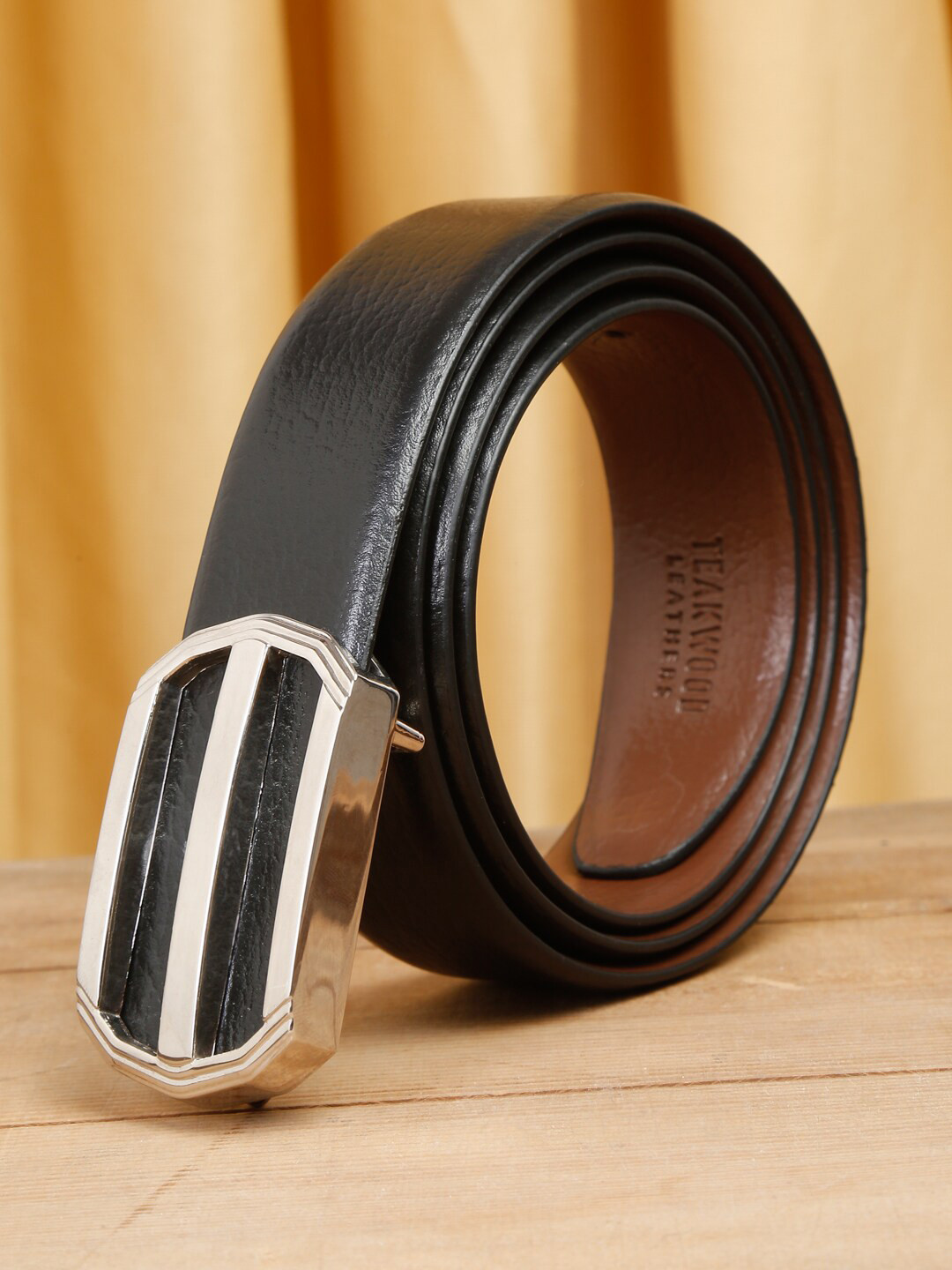 

Teakwood Leathers Men Leather Push Pin Belt, Black