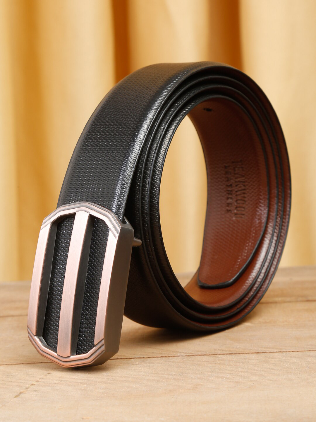 

Teakwood Leathers Men Textured Leather Belt, Black