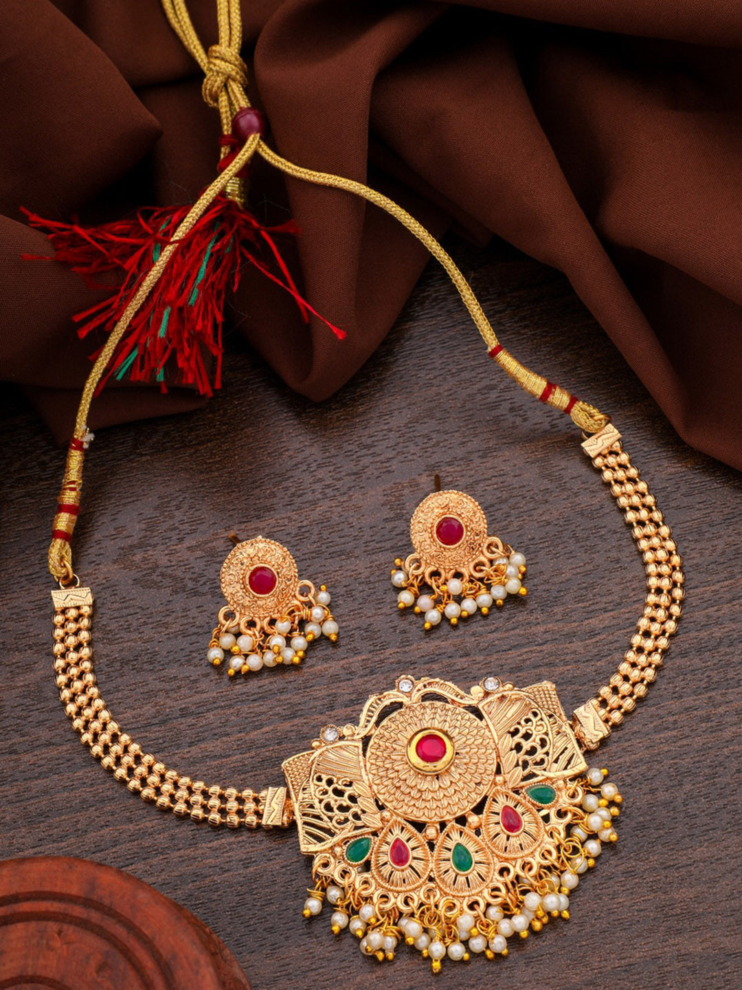 

ROFARWORD Gold-Plated Stone-Studded & Beaded Jewellery Set