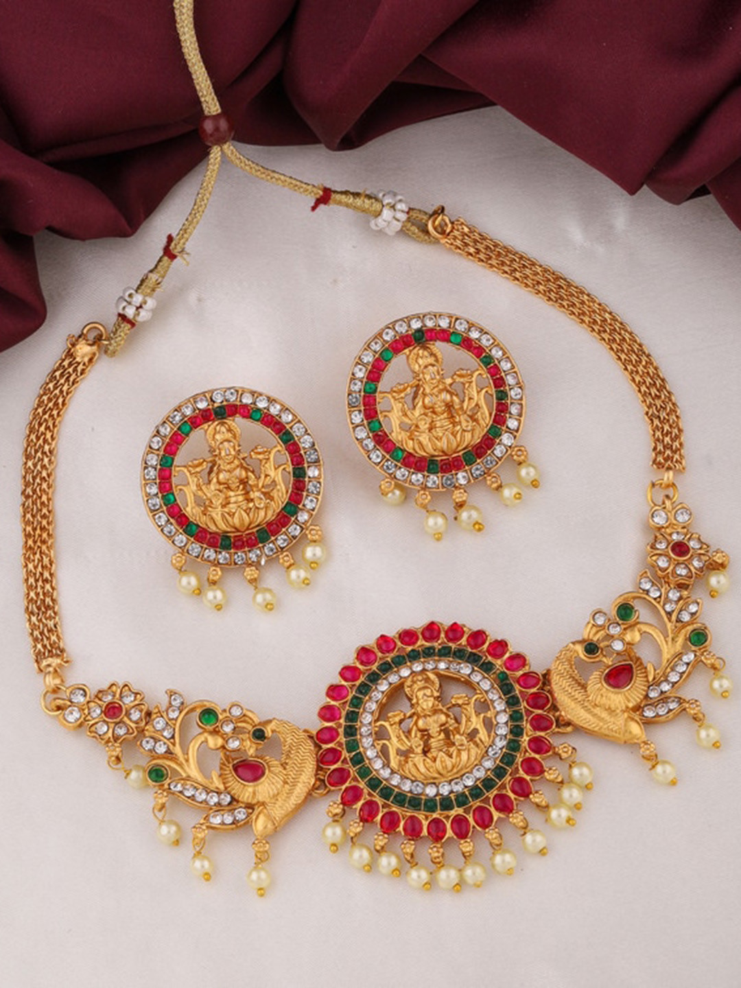 

ROFARWORD Gold-Plated Stone-Studded & Pearl Beaded Jewellery Set