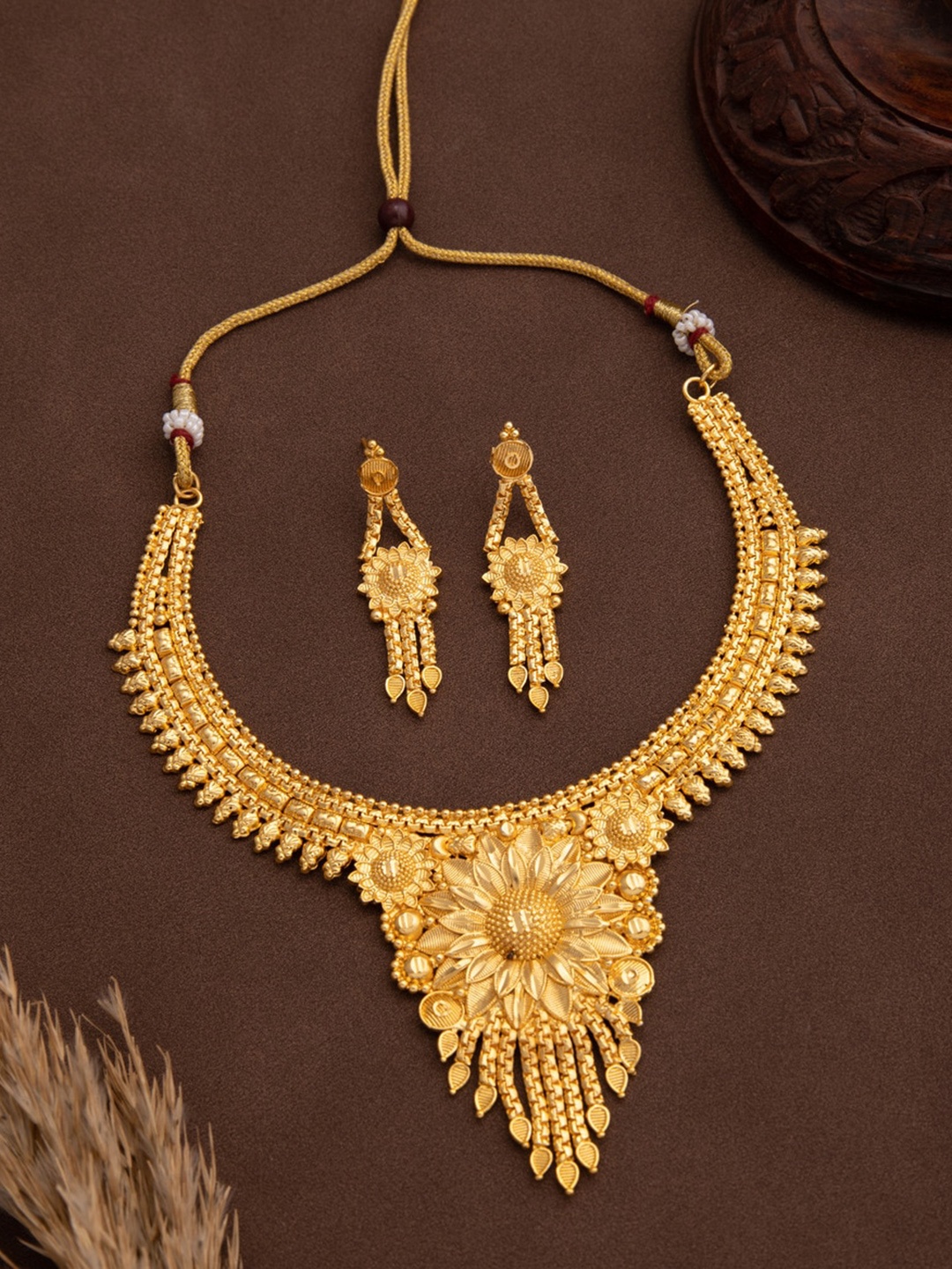 

ROFARWORD Gold-Plated Necklace & Earrings Set Set