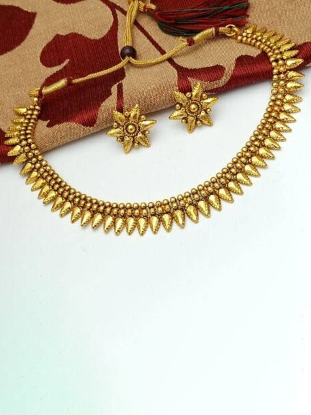 

ROFARWORD Gold-Plated Necklace & Earrings Set Set